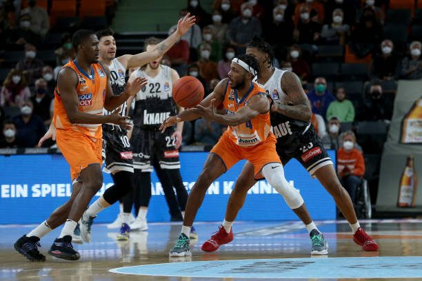 吸引更多青 吸引更多青